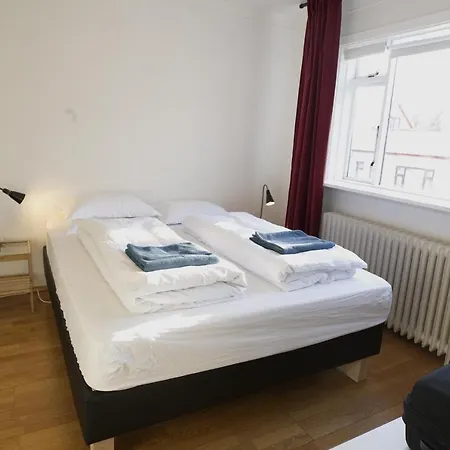 Cozy On The Strip Apartment Reykjavik